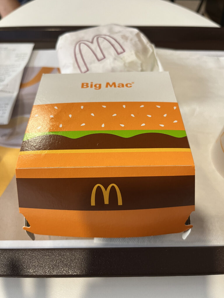 ビッグマックの箱